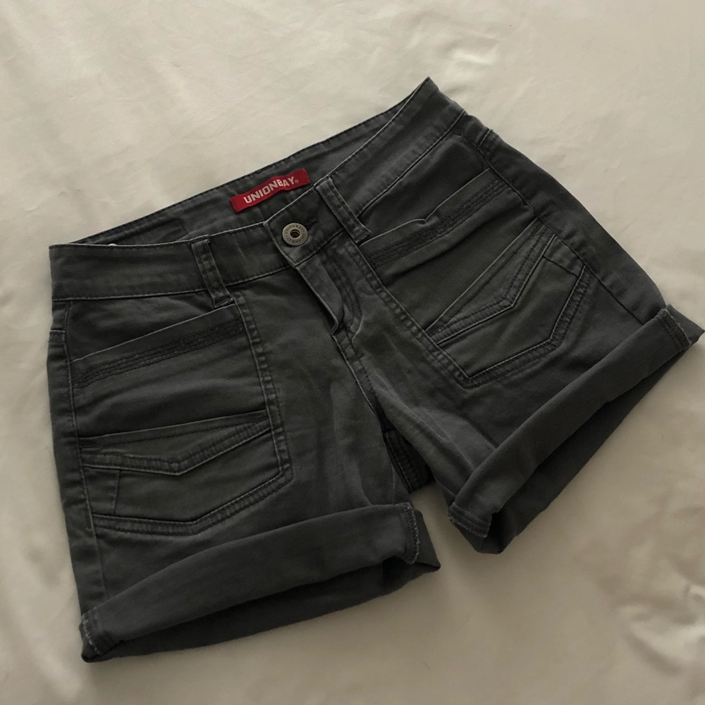 UNIONBAY Gray Cargo Shorts
